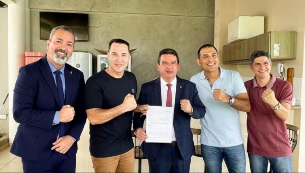 Com Ney Amorim no comando, Podemos avança, filia mais um deputado e se consagra como a maior bancada na Aleac